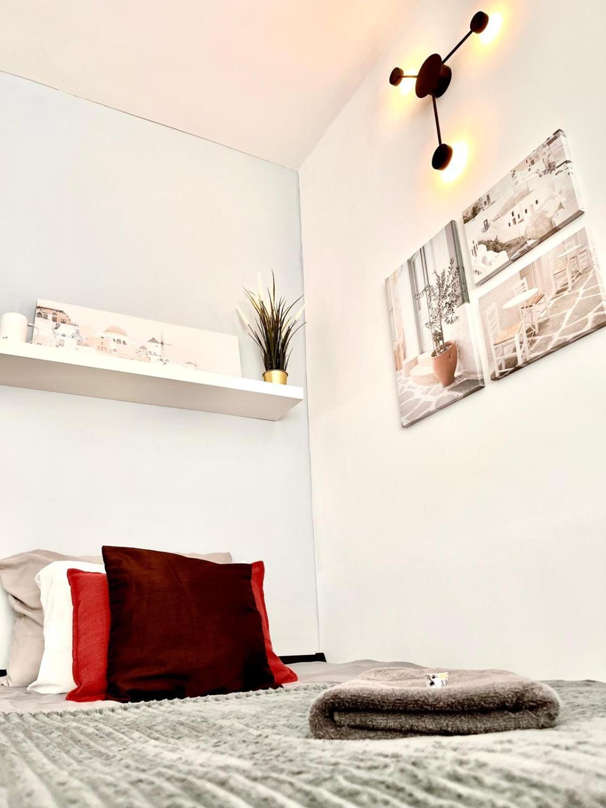 Super 1 Bed Room Condo In Warszawa Center Extérieur photo