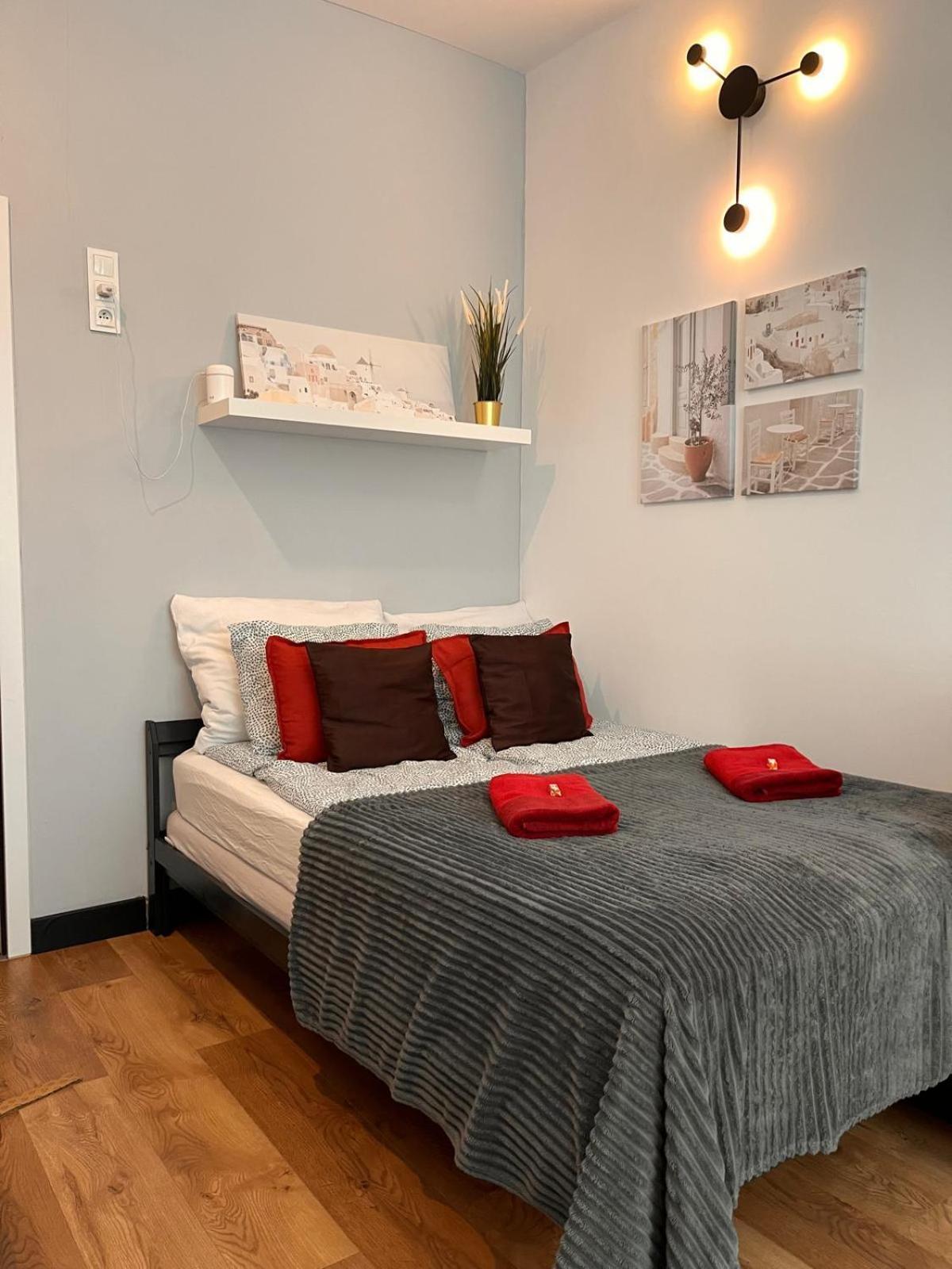 Super 1 Bed Room Condo In Warszawa Center Extérieur photo